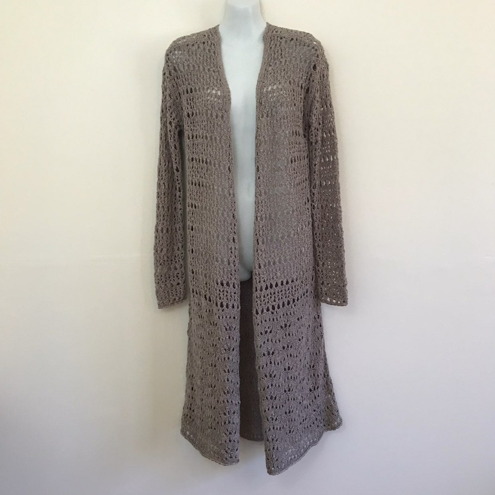 woman’s American Eagle Long Cardigan/Sweater Size Small